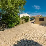 3 Bedroom Beautiful In Krk *