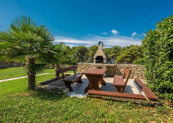3 Bedroom Beautiful In Krk *