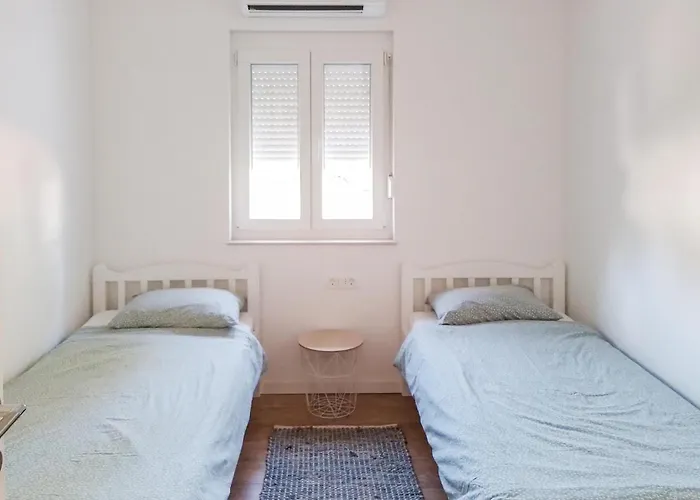 3 Bedroom Beautiful In Krk Krk Town