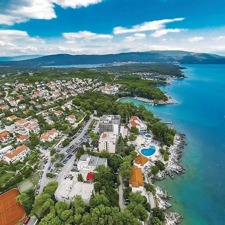 3 Bedroom Beautiful In Krk Lägenhet *