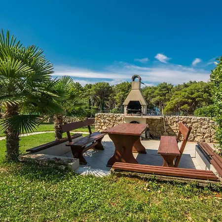 3 Bedroom Beautiful In Krk *