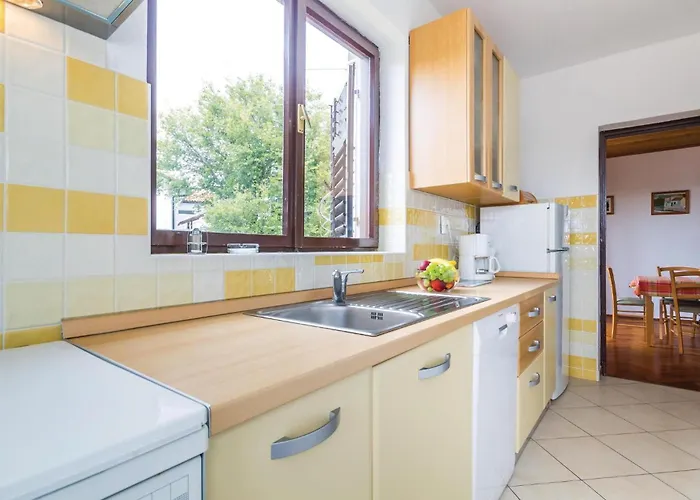 3 Bedroom Beautiful In Krk Daire *