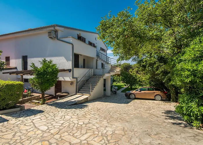 3 Bedroom Beautiful In Krk Krk Town